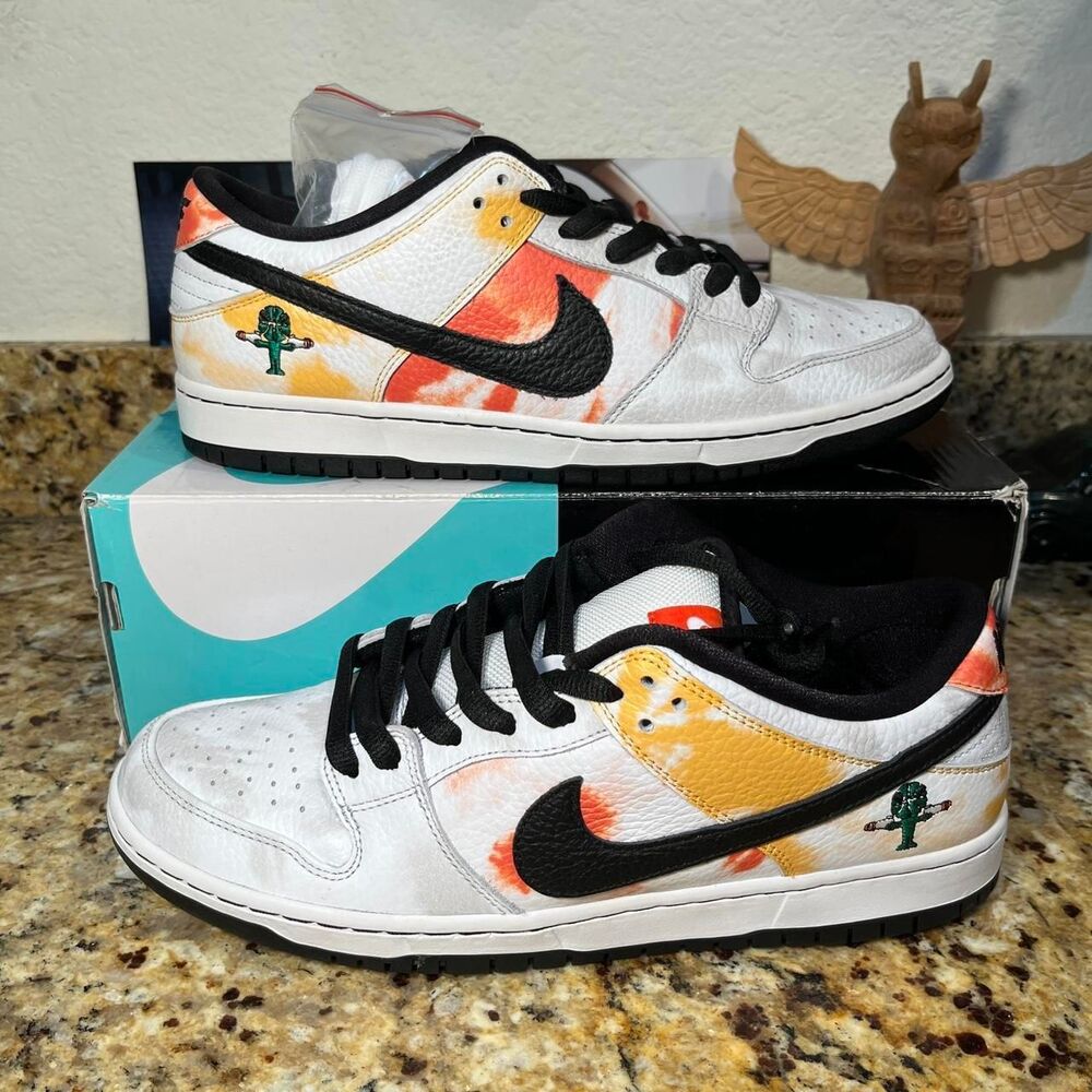 Brand New With Box Nike Dunks x Rayguns White Splatter Tye Dye Sneakers!